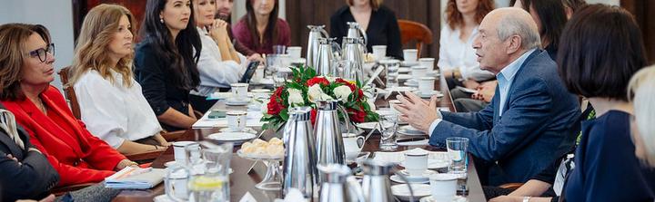 Nowa inicjatywa - Okrągły St&oacute;ł przemysłu kosmetycznego